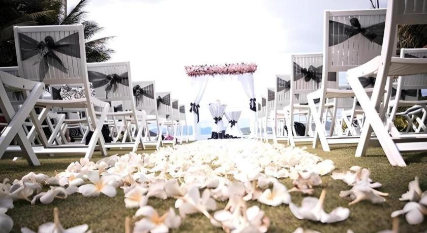 ไดมอนด์ เบย์ กอล์ฟ แอนด์ วิลลา Hotel ญาจาง ภายนอก รูปภาพ
